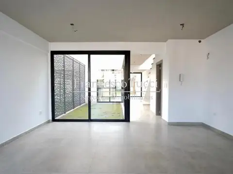 Depto Tipo Casa 4 ambientes con 2 baños