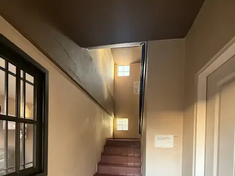 Avenida Nicolás Bruzone 500, Piso 1