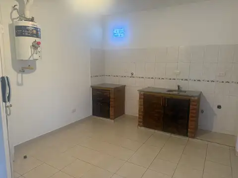 Dueño Directo alquila Departamento en Monte Grande. NO PAGA EXPENSAS