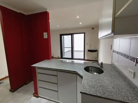 Casa 2 ambientes con 1 baño