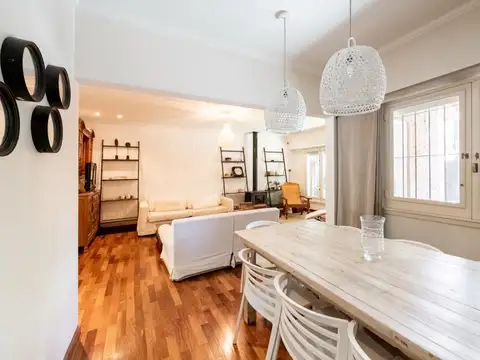 Casa 3 ambientes con 2 baños