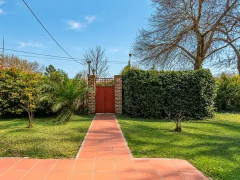 Casa en Venta en Carlos Keen, USD 200.000
