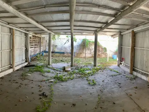 Av. 21 2800, Berazategui.