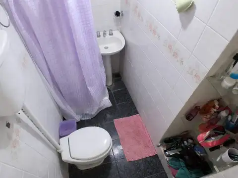 VENTA  CASA 5 AMBIENTES MERLO