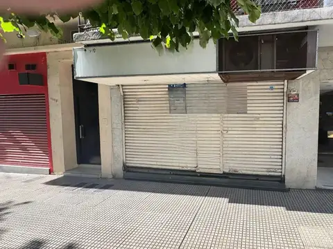 Venta Local 450m2 con 3 subsuelos y ascensor en San Nicolas