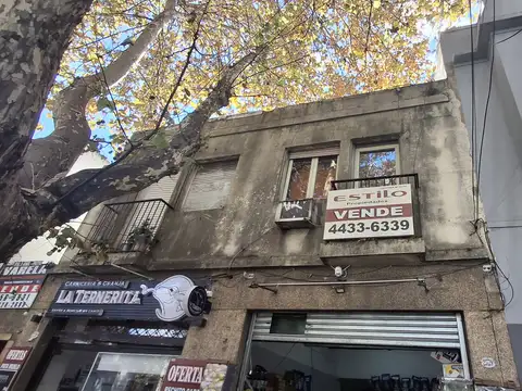 Excelente ubicacion 2amb al frente sobre cuenca  a reciclar SIN EXPENSAS
