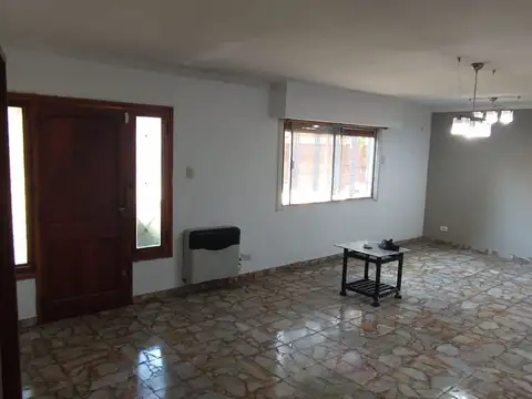 Depto Tipo Casa en Venta en José Mármol, USD 145.000
