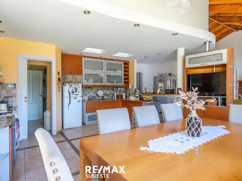 CASA  EN EL CORAZON DE BARRIO PATAGONIA