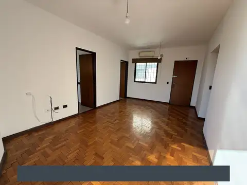 Venta Departamento 3 Ambientes con Balcón al Frente en Villa Ballester
