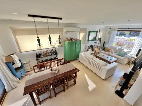 Casa en Venta con 4 cocheras