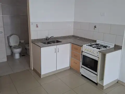 EXCELENTE DEPARTAMENTO DE 1 AMBIENTE GRANDE COC. INCORP BALCON C/FRENTE SUPER LUMINOSO BALCÓN AMPLIO