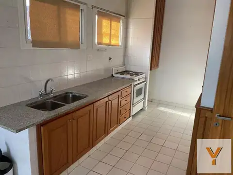 Departamento 5 ambientes con 2 baños