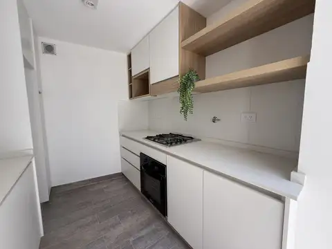 Depto Tipo Casa en Venta 100 años