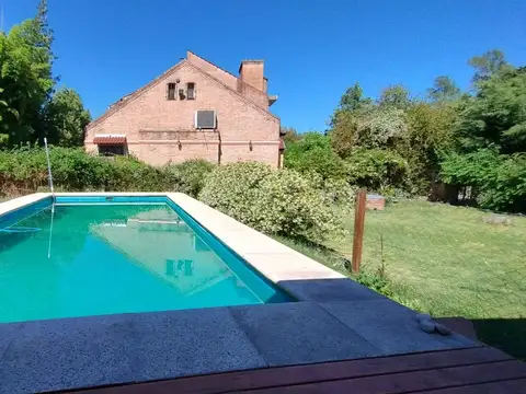 Casa en Alquiler de 3 dormitorios