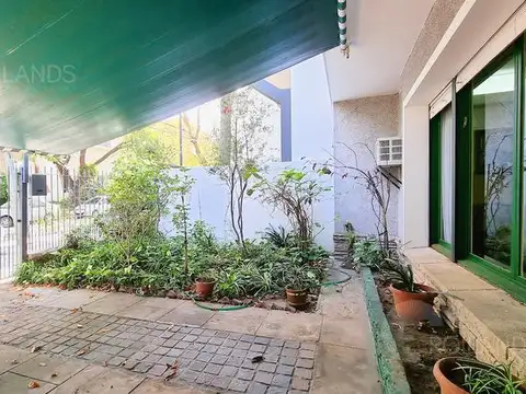 Depto Tipo Casa 4 ambientes con 2 baños