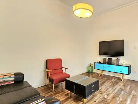 Depto Tipo Casa en Venta 60 años