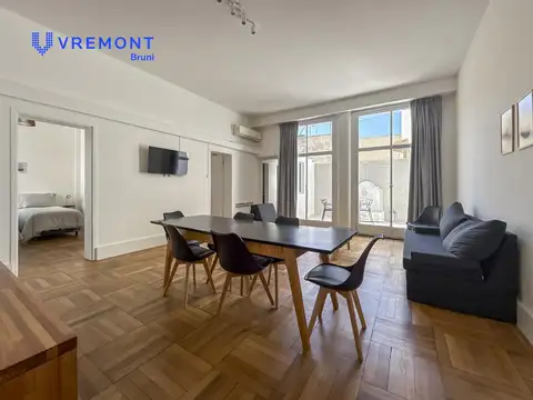 Av. Pdte Julio A. Roca al 700