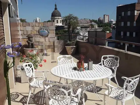 Departamento en Venta de 5 dormitorios