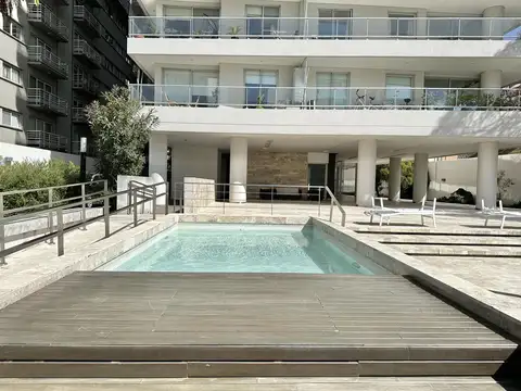 Sensacional departamento en venta y alquiler con cochera, en Park Tower, Olivos, con vista al Río.