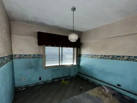 Casa en Venta en Isidro Casanova, USD 160.000