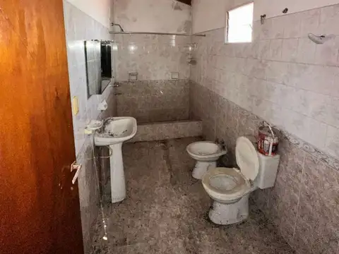 Casa - Venta - Argentina, La Matanza - AV. CRISTIANIA 3139