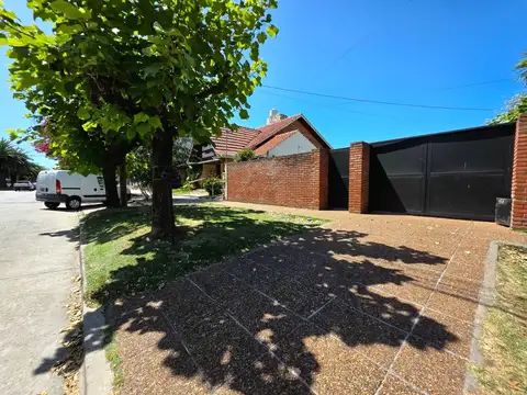 Casa en Venta en Parque Luro, USD 240.000