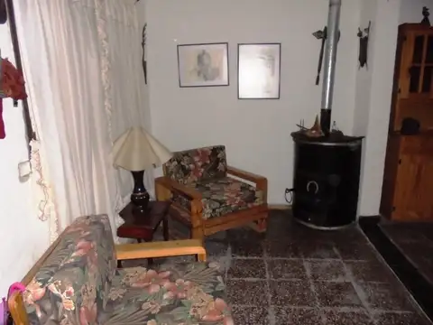 Depto Tipo Casa 3 ambientes con 1 baño