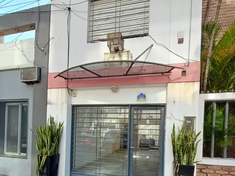 Lopez y Planes 700