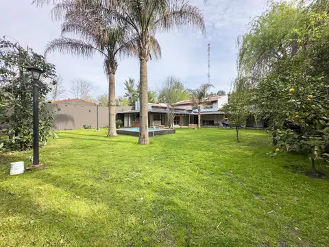 CASA EN VENTA 4 AMBIENTES EN CAÑUELAS