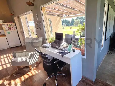 Casa 5 ambientes con 1 baño