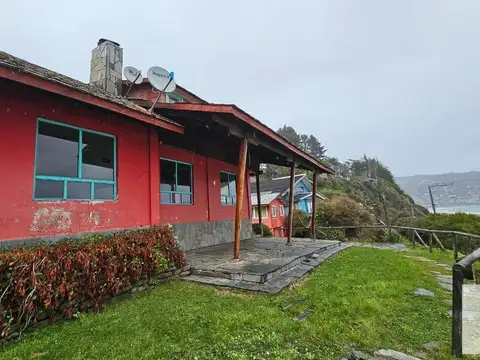 Hotel en venta - 9 Dormitorios 5 Baños - Cocheras - 2.000Mts2 - Los Lagos, Chile