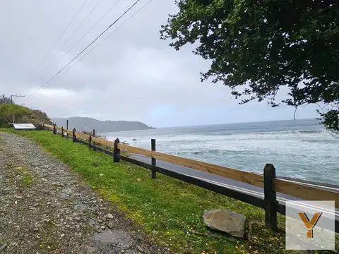 Hotel en venta - 9 Dormitorios 5 Baños - Cocheras - 2.000Mts2 - Los Lagos, Chile