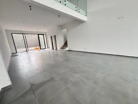 Alquiler Local en la zona mas buscada de Muñiz  