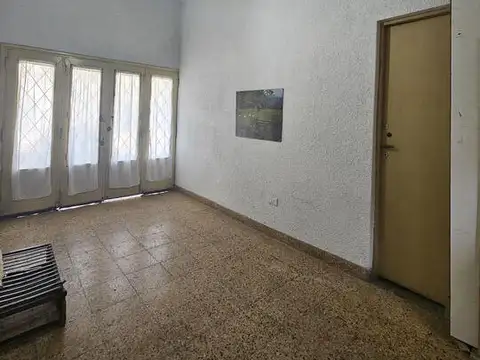 Casa en Venta en Mataderos, USD 145.000