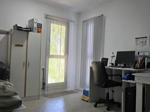 Casa en Venta con 5 cocheras