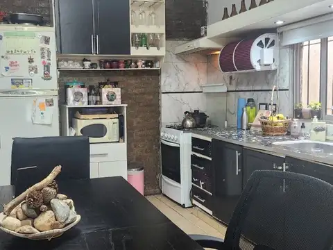 VENTA CASA 3AMB + DEPARTAMENTO 4AMB V. LUZURIAGA
