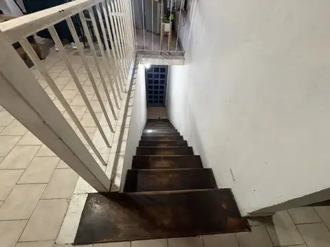 Av. Julian Castro 850 , Piso 2