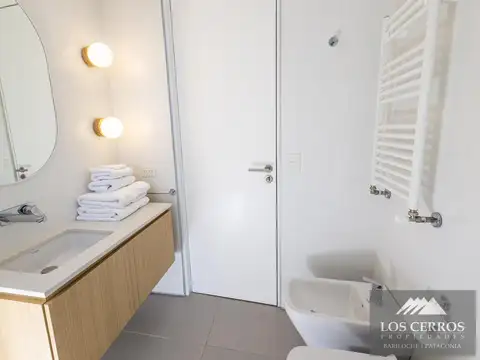 Departamento en Alquiler con 1 cocheras