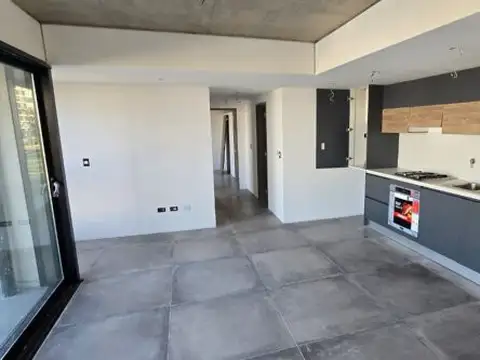 Av Caseros y calle Carabelas 1700 , Piso 1