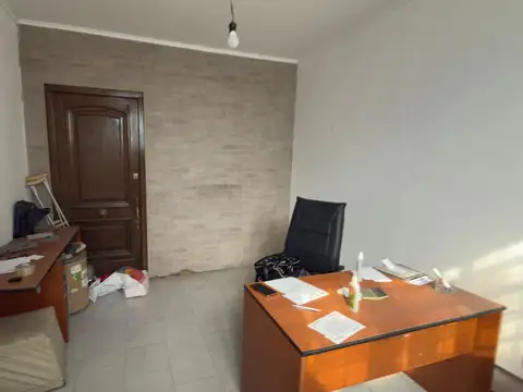 GALPÓN 200 m² | 5,5 MTS ALT | FUERZA MOTRIZ + GAS | CASEROS