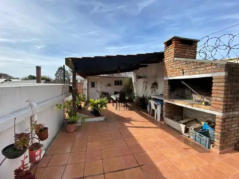 Venta Casa 3 dorm 2 Banos Prado Parrillero Garage
