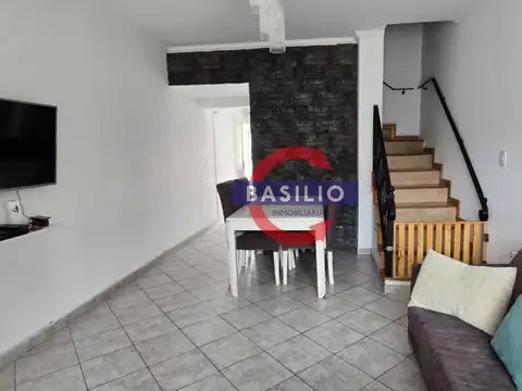 Depto Tipo Casa 3 ambientes con 1 baño