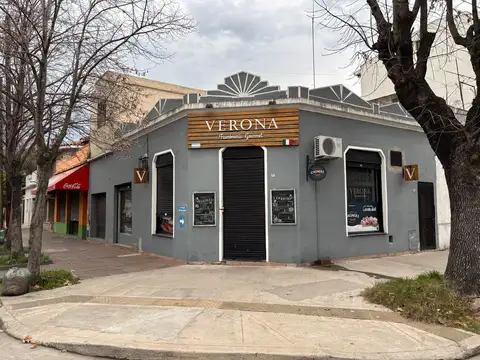 Excelente propiedad en Gerli. Local + espacio aéreo