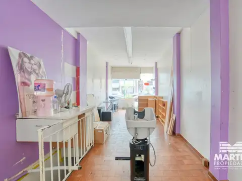 Local en Venta en Martinez con Subsuelo y Patio
