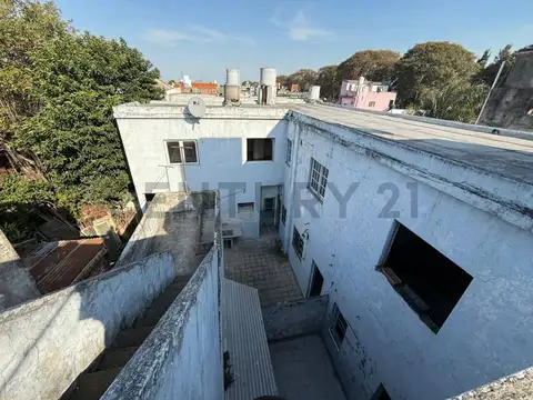 Terreno en Venta en Lanús Oeste, USD 165.000