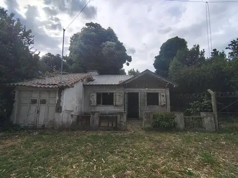 VENTA CASA 2 AMB COCHERA PARQUE LAS DALIAS