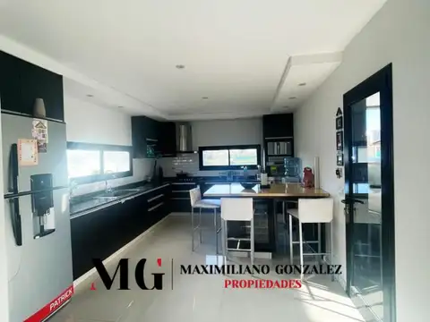 Casa en Alquiler de 3 dormitorios