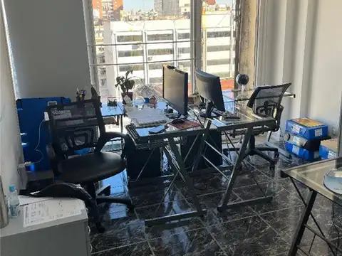 PERU 300, Piso 14