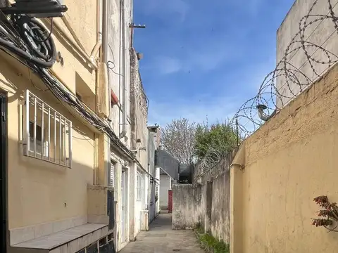 Comandante Luis Piedrabuena 1800