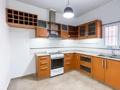 Casa en Venta en Munro, USD 230.000
